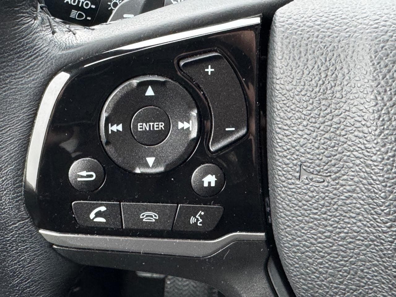 Honda Pilot Vehicle Full-screen Gallery Image 23