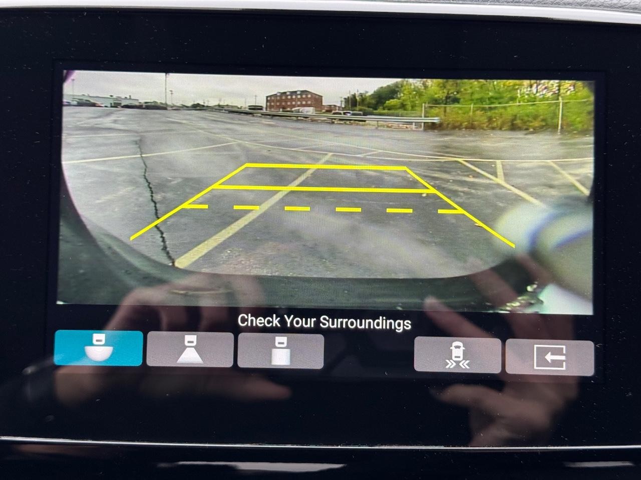 Honda Pilot Vehicle Full-screen Gallery Image 26