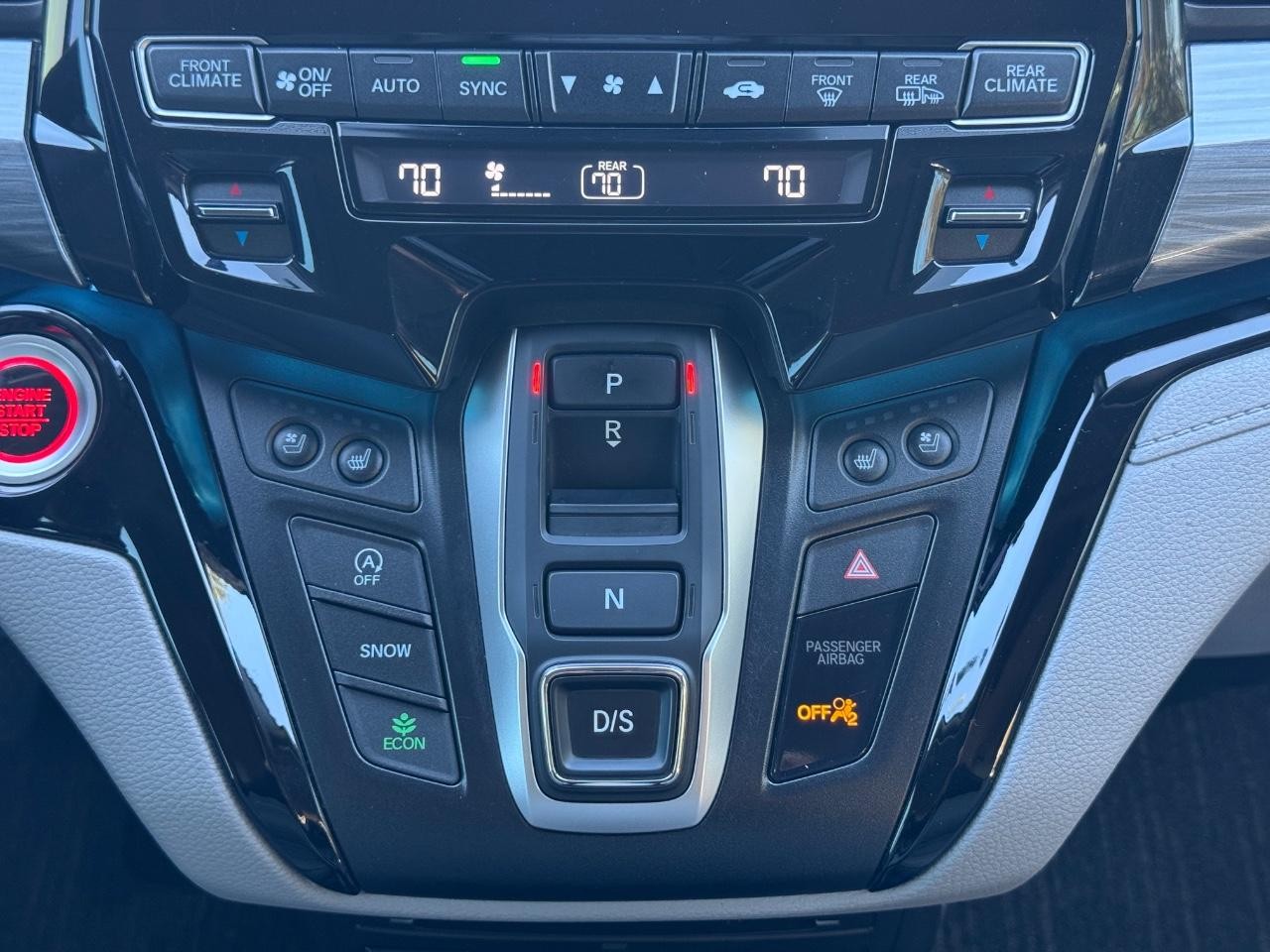 Honda Odyssey Vehicle Full-screen Gallery Image 15