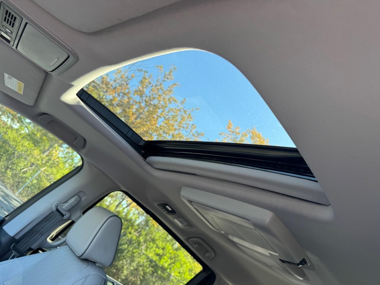 Honda Odyssey Vehicle Full-screen Gallery Image 20