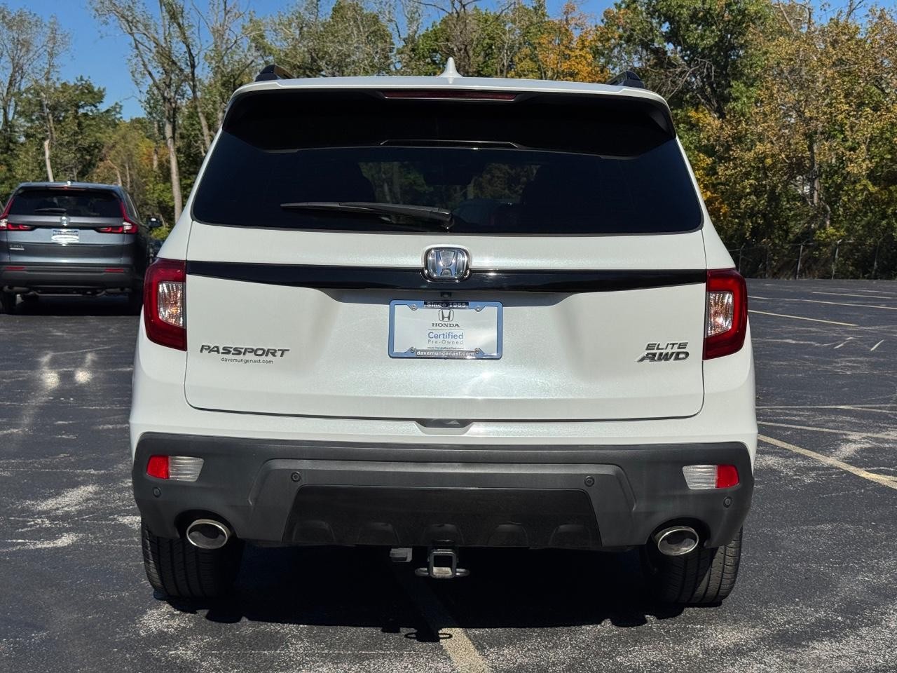 Honda Passport Vehicle Full-screen Gallery Image 05