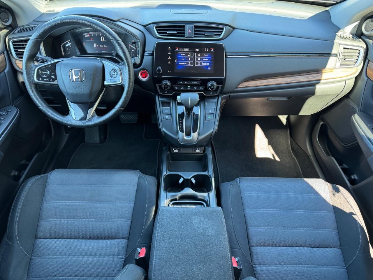 Honda CR-V Vehicle Full-screen Gallery Image 11
