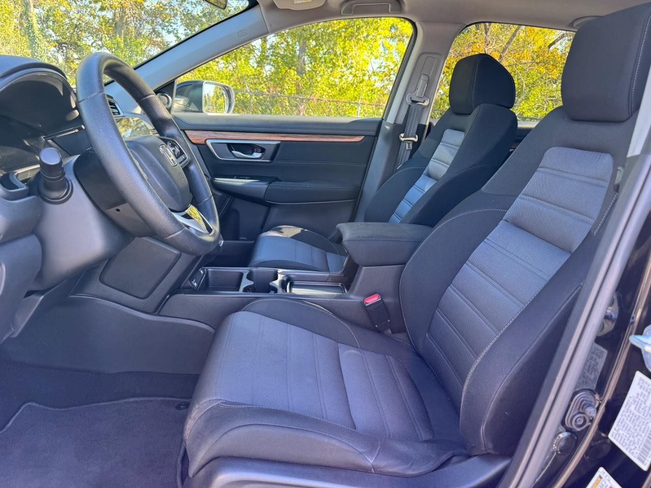 Honda CR-V Vehicle Full-screen Gallery Image 17