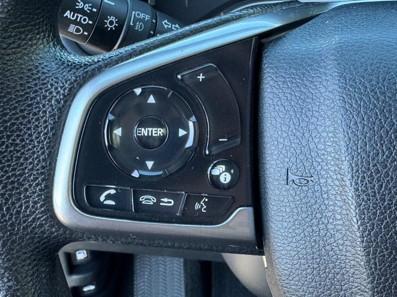 Honda CR-V Vehicle Full-screen Gallery Image 20