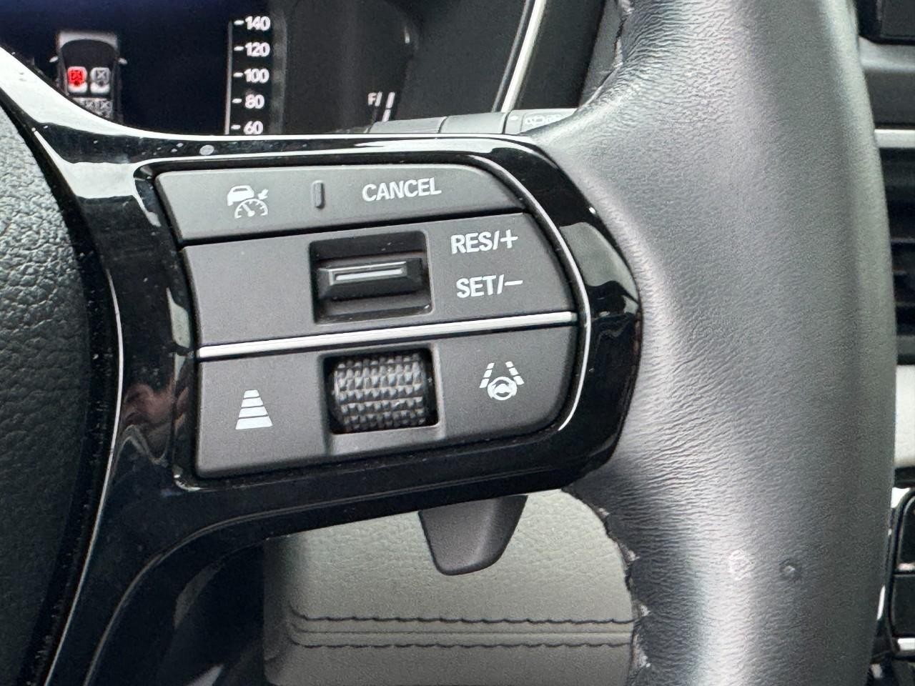 Honda Pilot Vehicle Full-screen Gallery Image 20