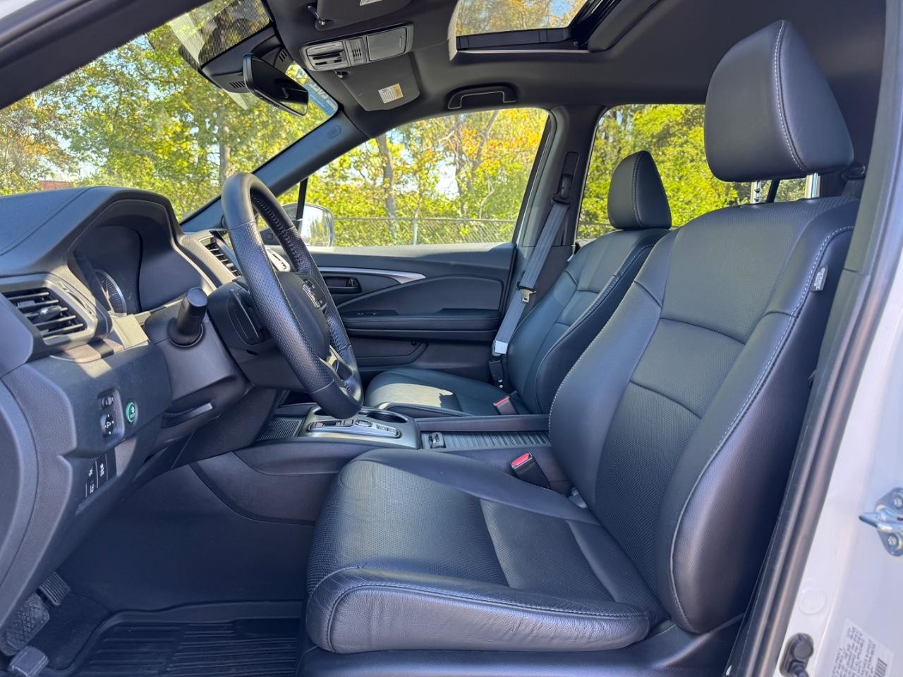 Honda Passport Vehicle Full-screen Gallery Image 18