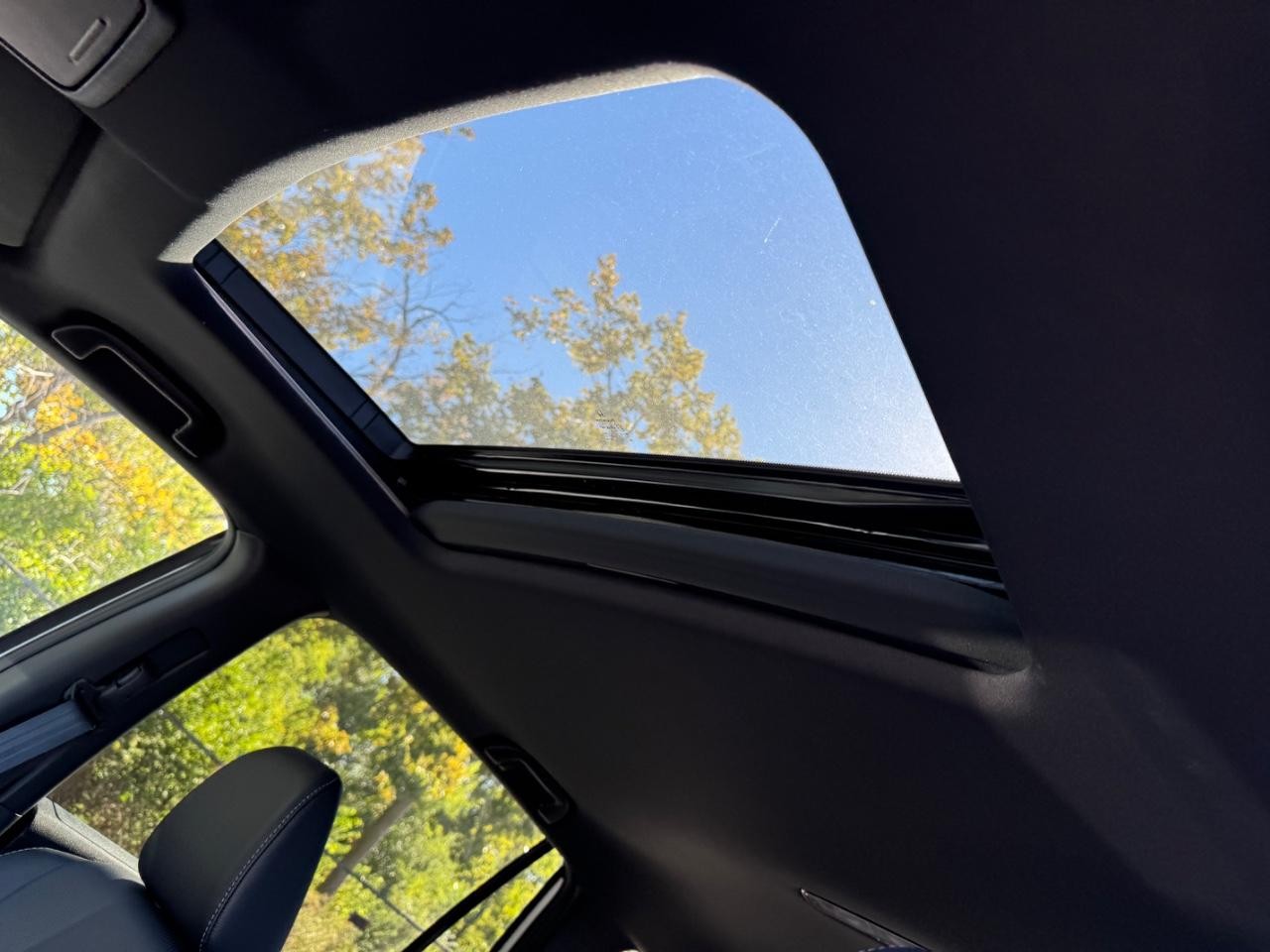 Honda Passport Vehicle Full-screen Gallery Image 19