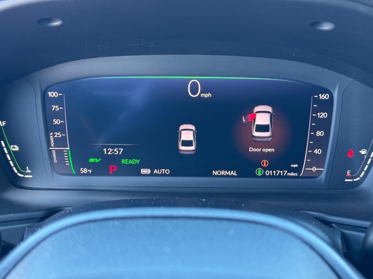 Honda Accord Hybrid Vehicle Full-screen Gallery Image 19