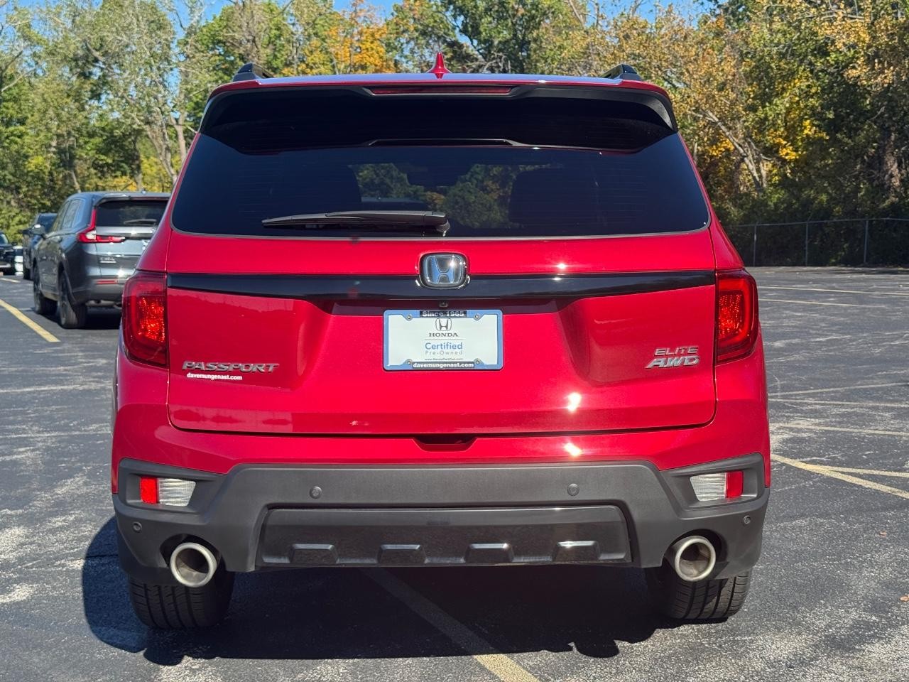 Honda Passport Vehicle Full-screen Gallery Image 05