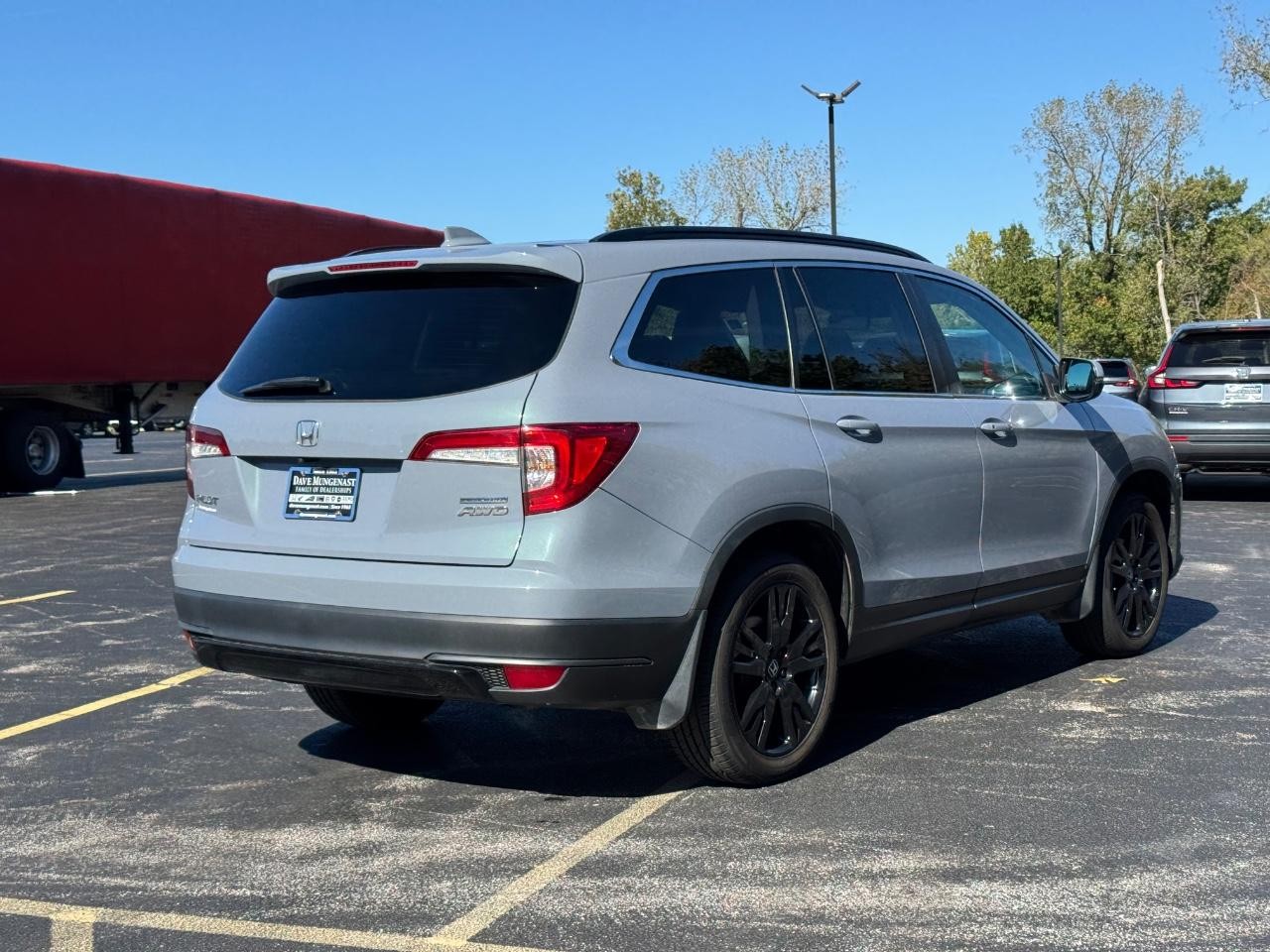 Honda Pilot Vehicle Full-screen Gallery Image 03