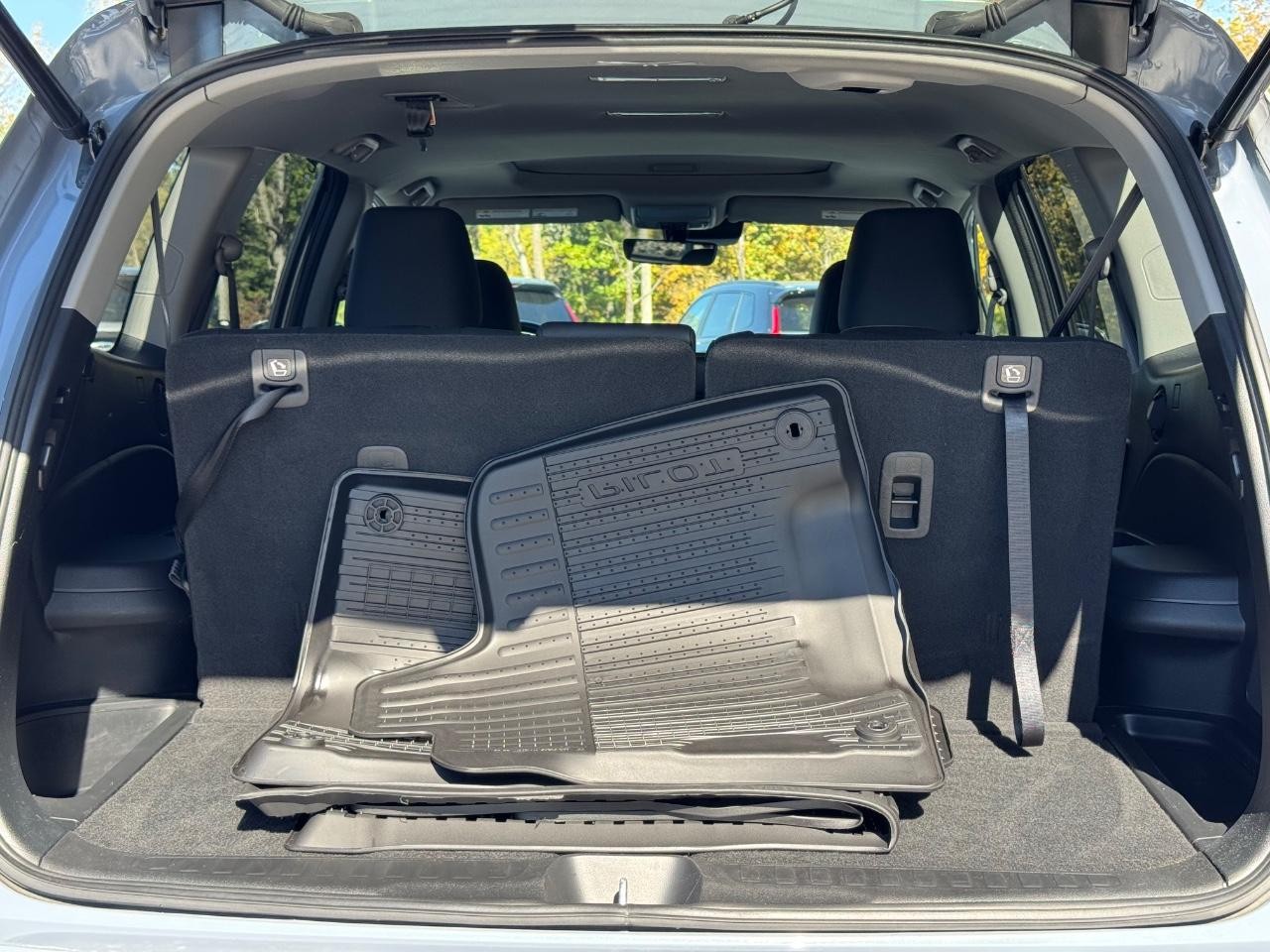 Honda Pilot Vehicle Full-screen Gallery Image 04