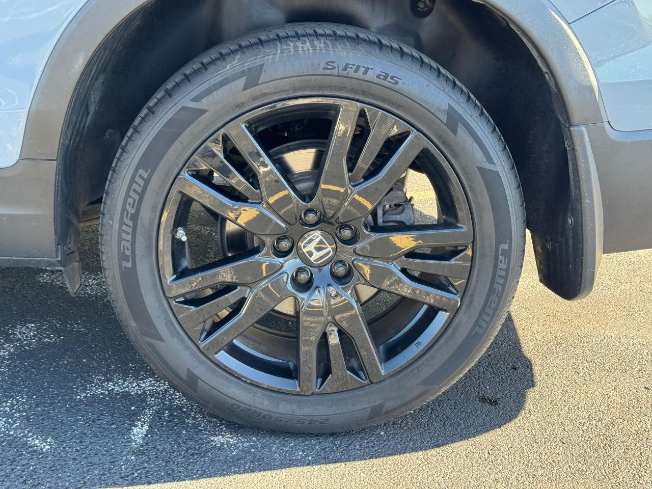 Honda Pilot Vehicle Full-screen Gallery Image 07