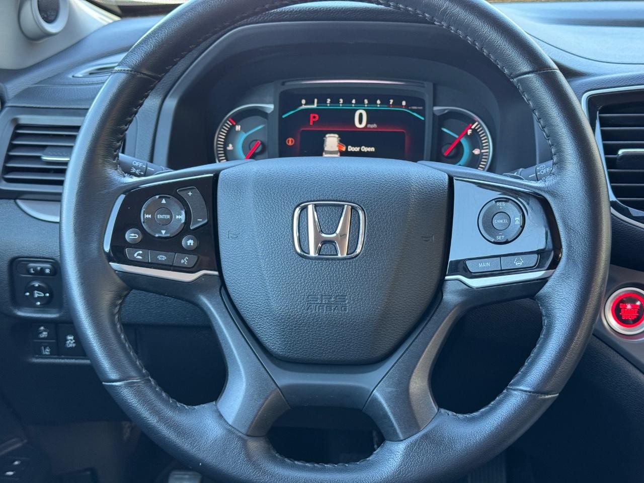 Honda Pilot Vehicle Full-screen Gallery Image 13