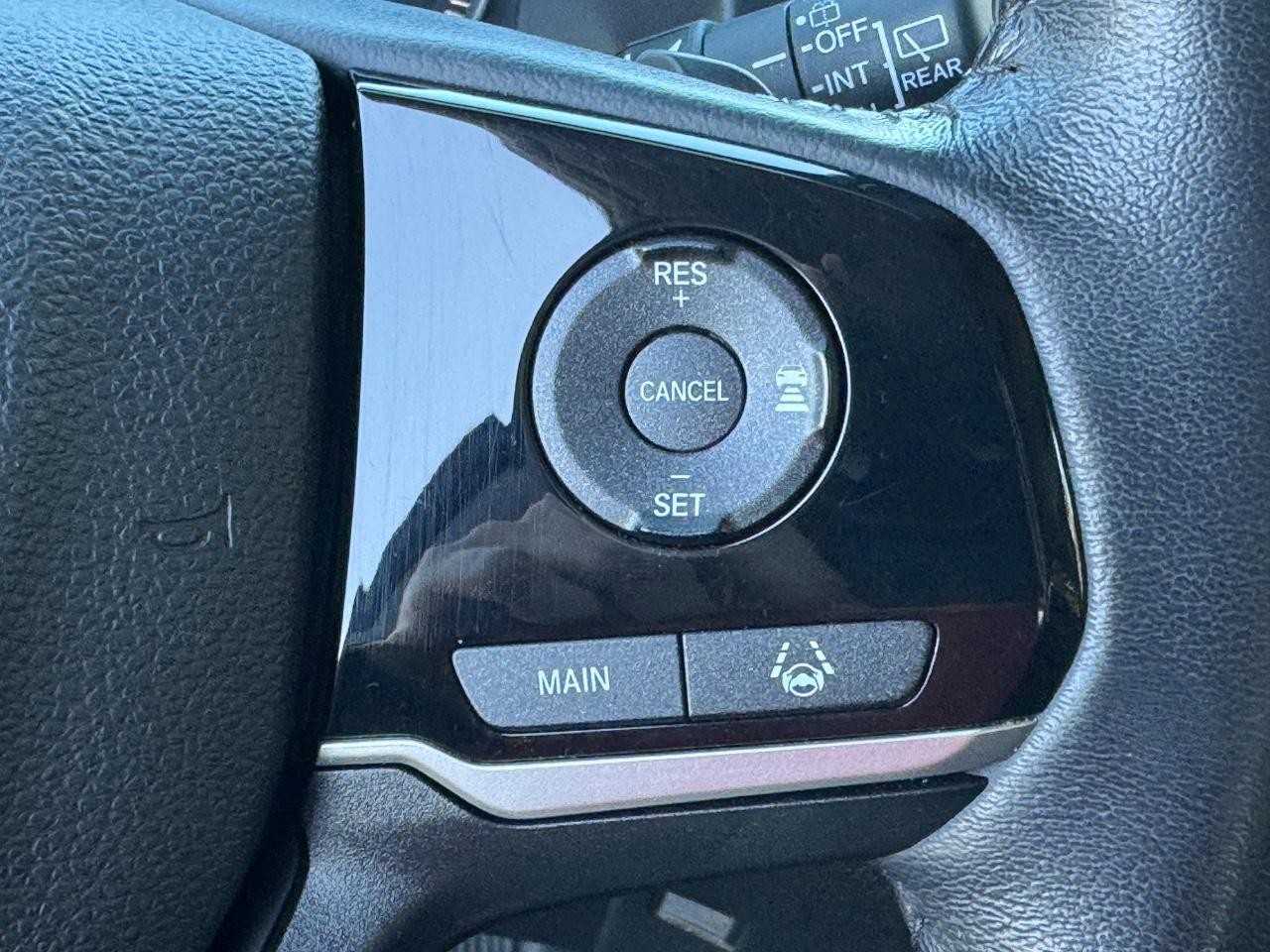 Honda Pilot Vehicle Full-screen Gallery Image 23