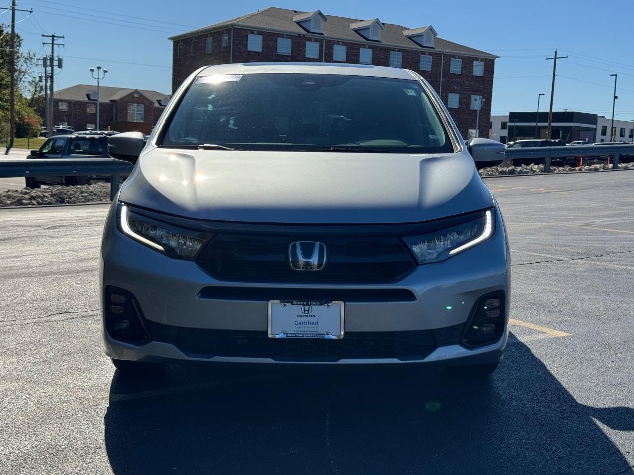 Honda Odyssey Vehicle Full-screen Gallery Image 09