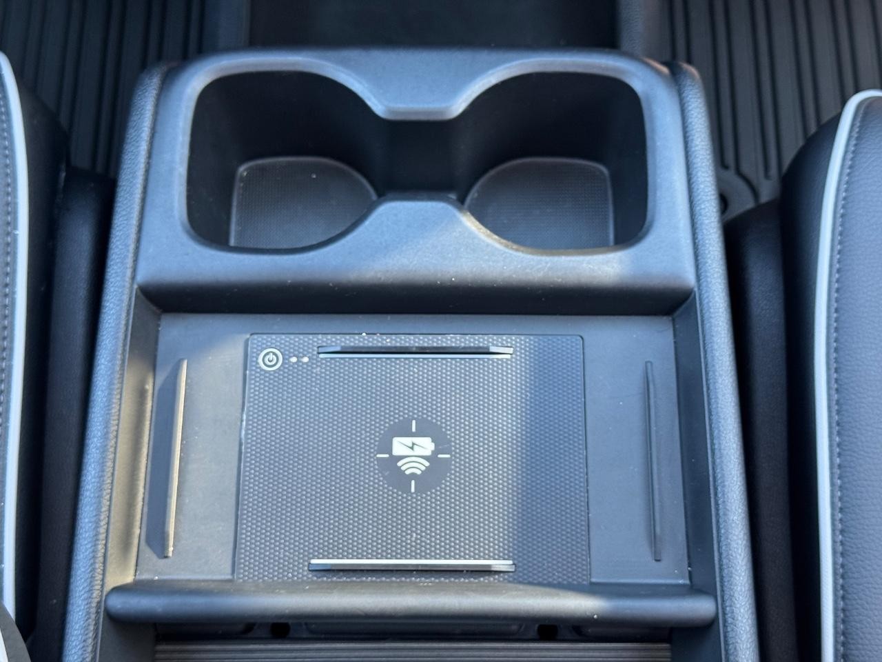 Honda Odyssey Vehicle Full-screen Gallery Image 16