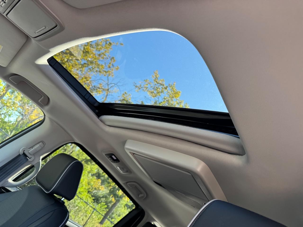 Honda Odyssey Vehicle Full-screen Gallery Image 20