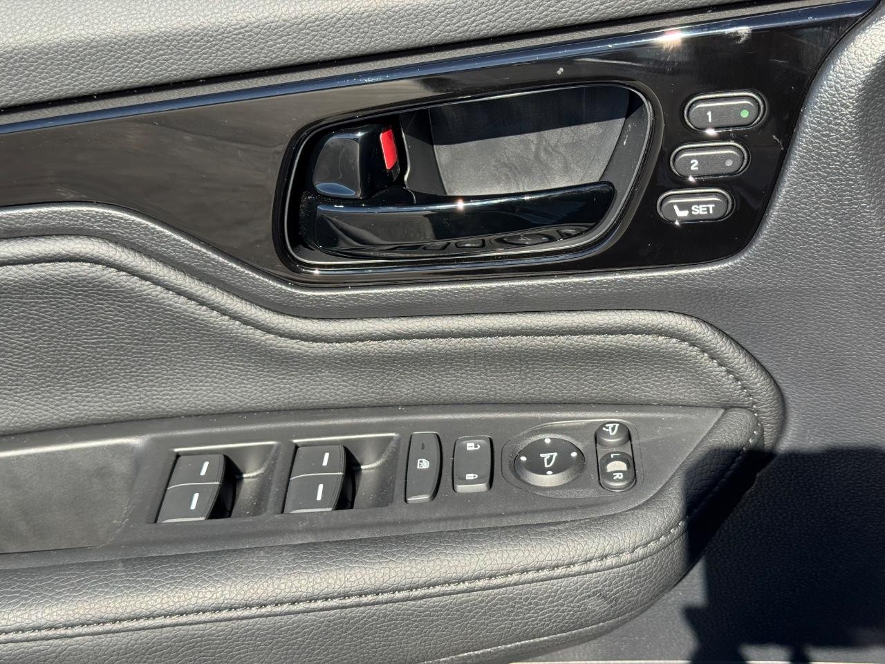 Honda Odyssey Vehicle Full-screen Gallery Image 27