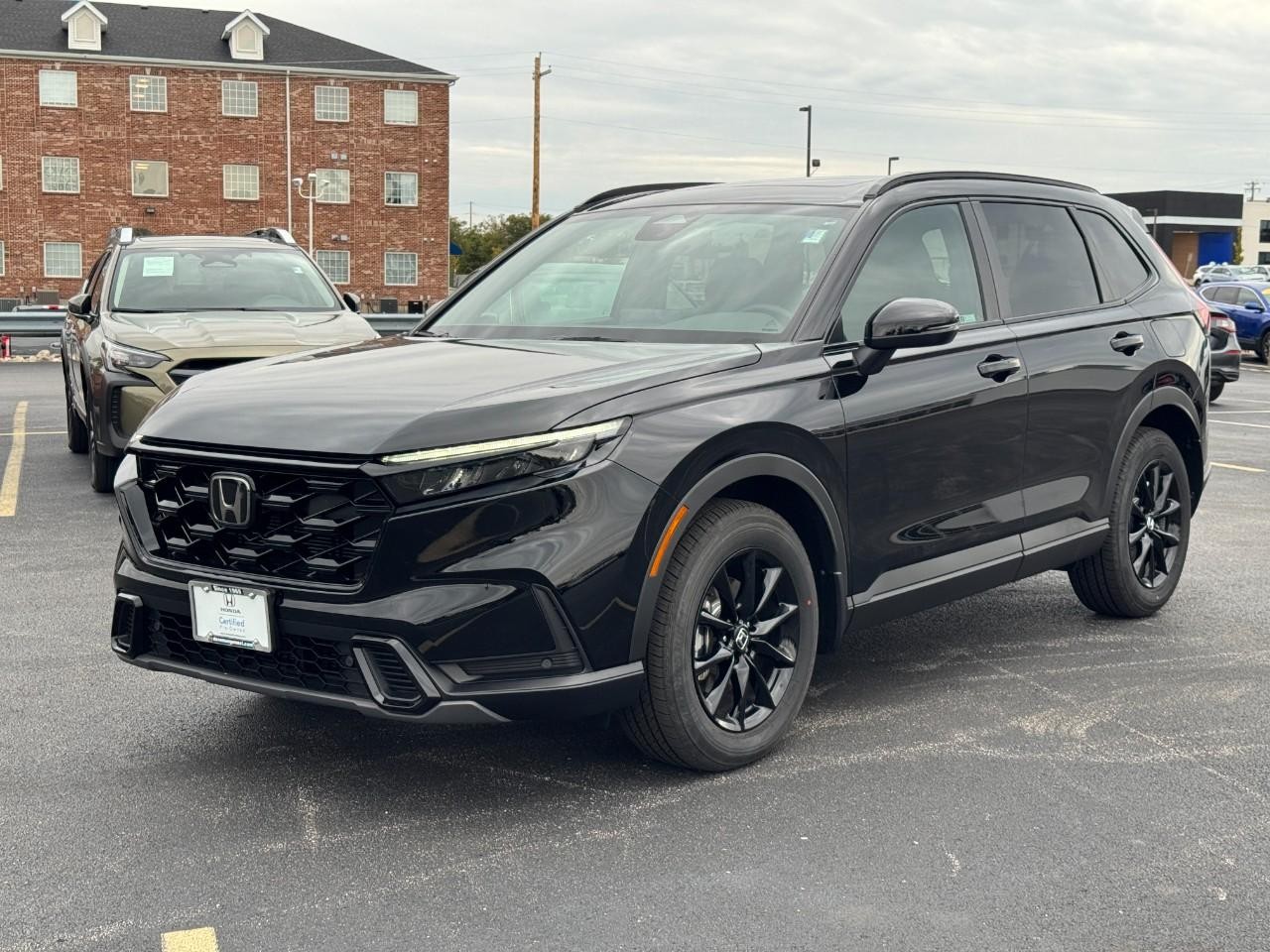 Honda CR-V Hybrid Vehicle Full-screen Gallery Image 08