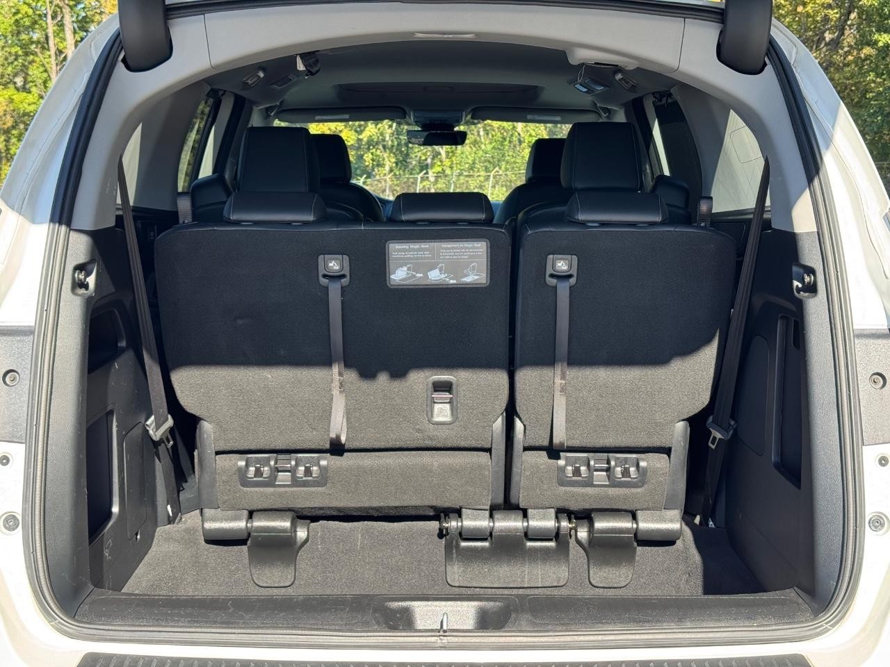 Honda Odyssey Vehicle Full-screen Gallery Image 04