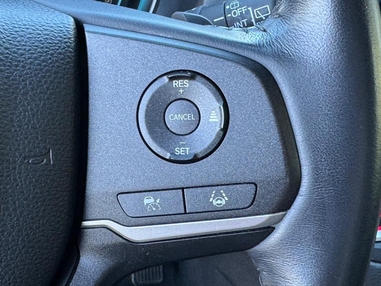Honda Odyssey Vehicle Full-screen Gallery Image 22