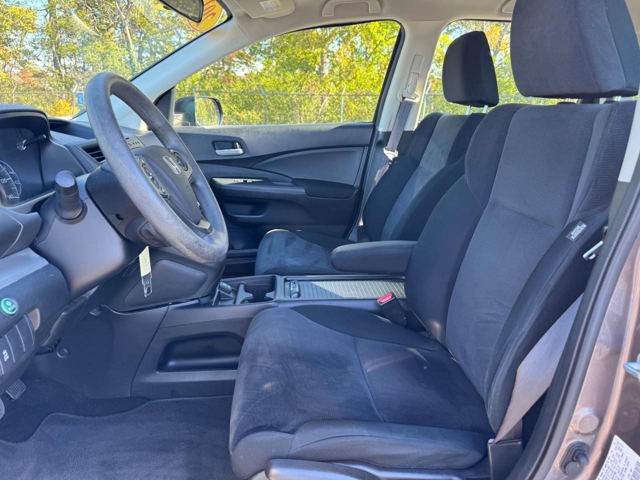 Honda CR-V Vehicle Full-screen Gallery Image 16