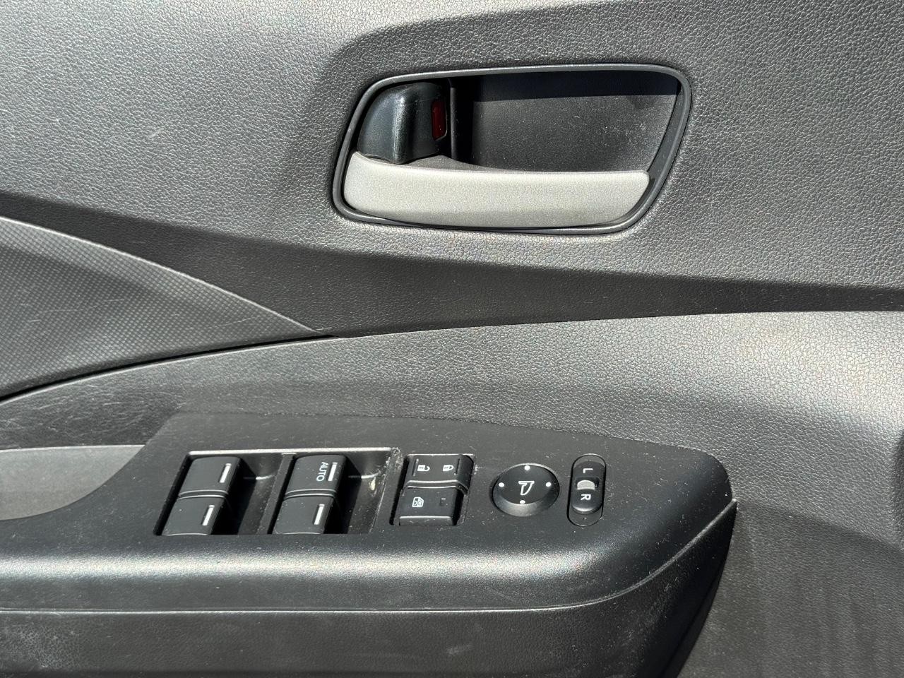 Honda CR-V Vehicle Full-screen Gallery Image 22