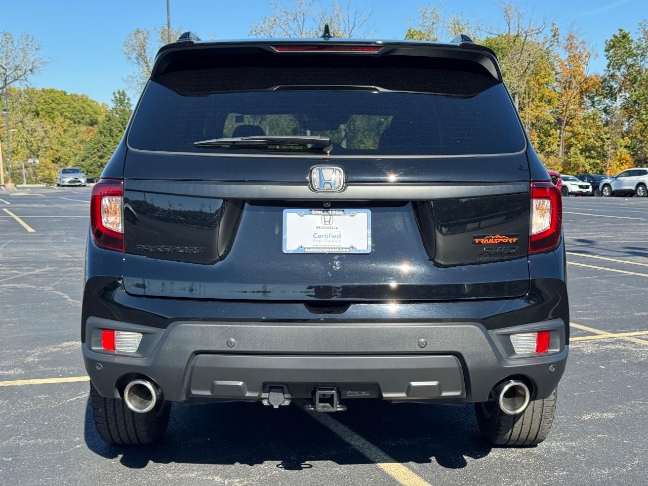 Honda Passport Vehicle Full-screen Gallery Image 05