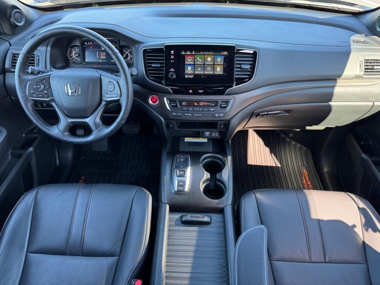 Honda Passport Vehicle Full-screen Gallery Image 11