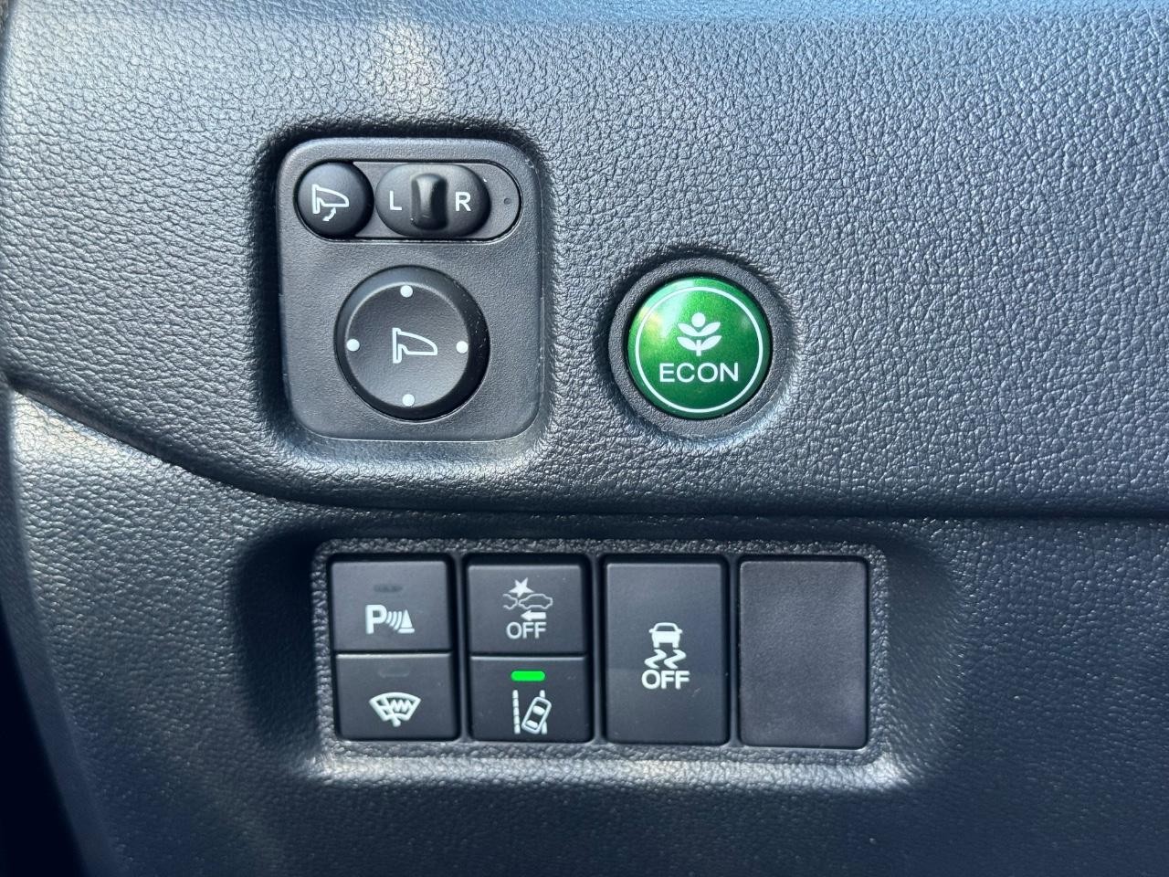 Honda Passport Vehicle Full-screen Gallery Image 23