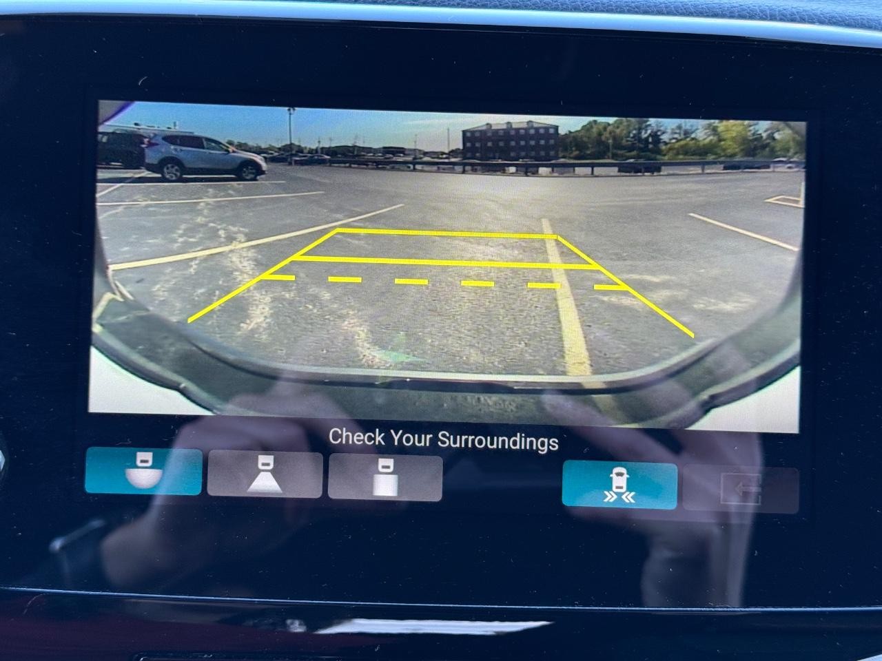 Honda Passport Vehicle Full-screen Gallery Image 24