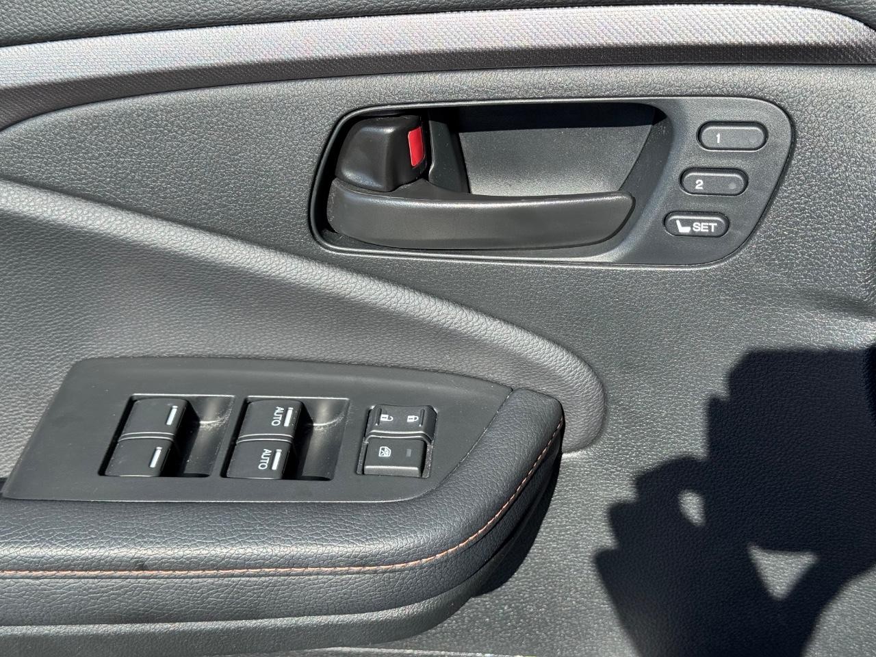 Honda Passport Vehicle Full-screen Gallery Image 26