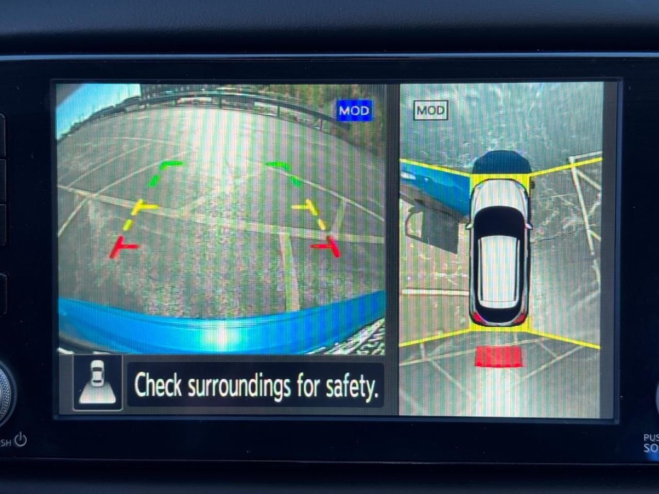 Nissan Kicks Vehicle Full-screen Gallery Image 21