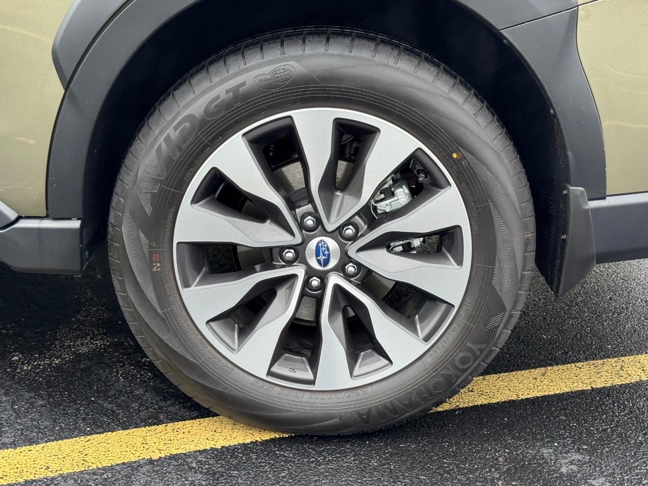 Subaru Outback Vehicle Full-screen Gallery Image 07