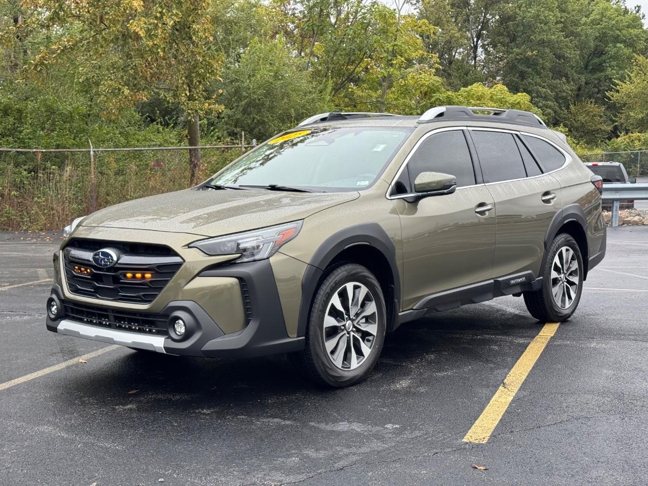 Subaru Outback Vehicle Full-screen Gallery Image 08