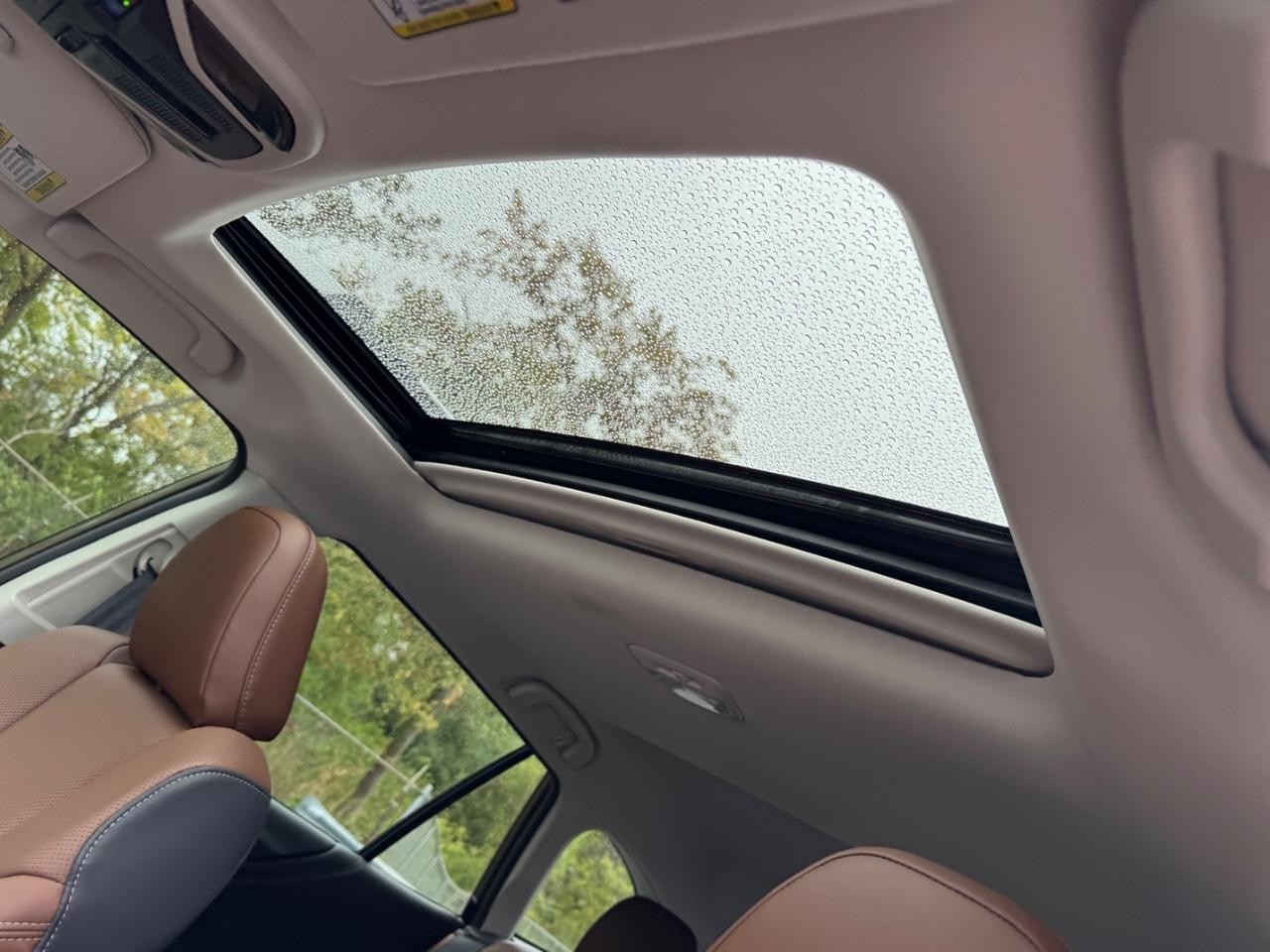 Subaru Outback Vehicle Full-screen Gallery Image 18