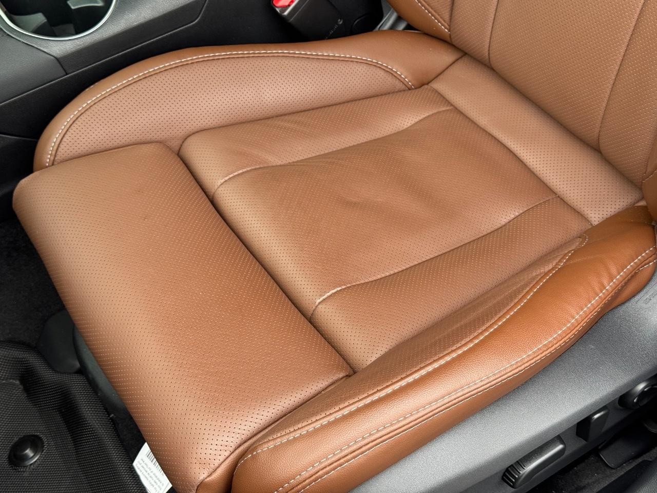 Subaru Outback Vehicle Full-screen Gallery Image 26