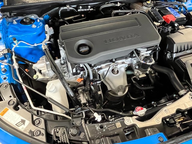 Honda Civic Hatchback Vehicle Full-screen Gallery Image 12