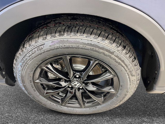 Honda CR-V Hybrid Vehicle Full-screen Gallery Image 11