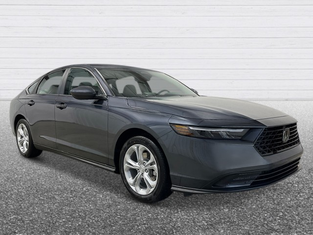 Honda Accord Sedan Vehicle Full-screen Gallery Image 08