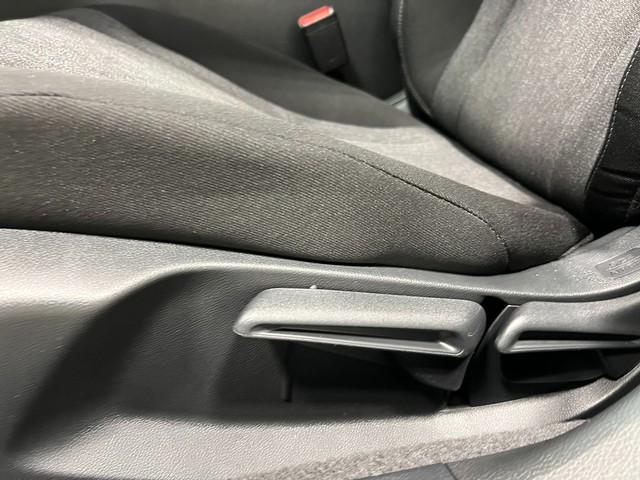 Honda Accord Sedan Vehicle Full-screen Gallery Image 13