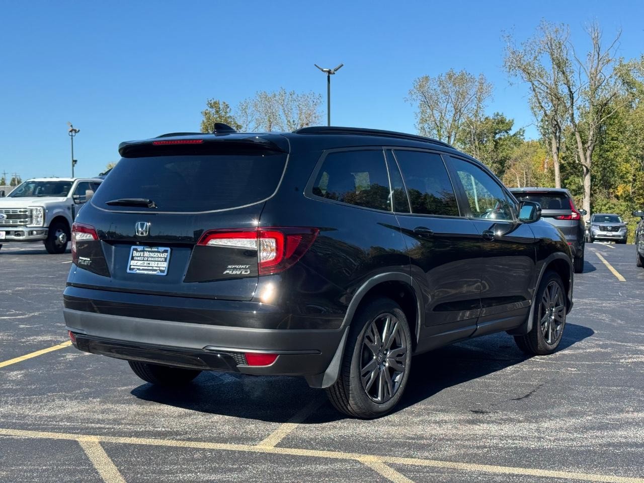 Honda Pilot Vehicle Full-screen Gallery Image 03