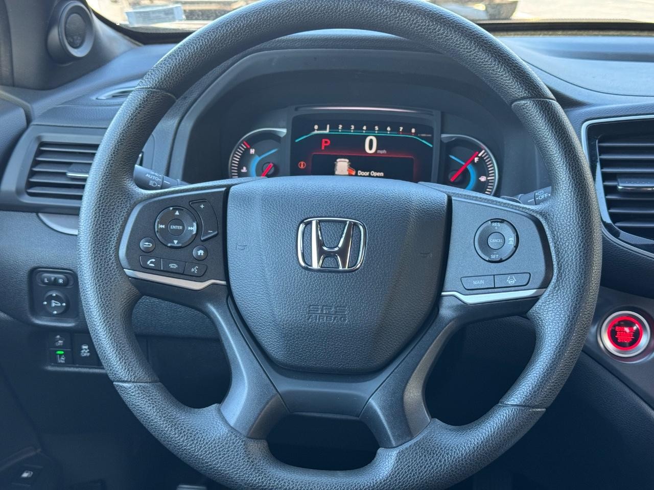 Honda Pilot Vehicle Full-screen Gallery Image 13