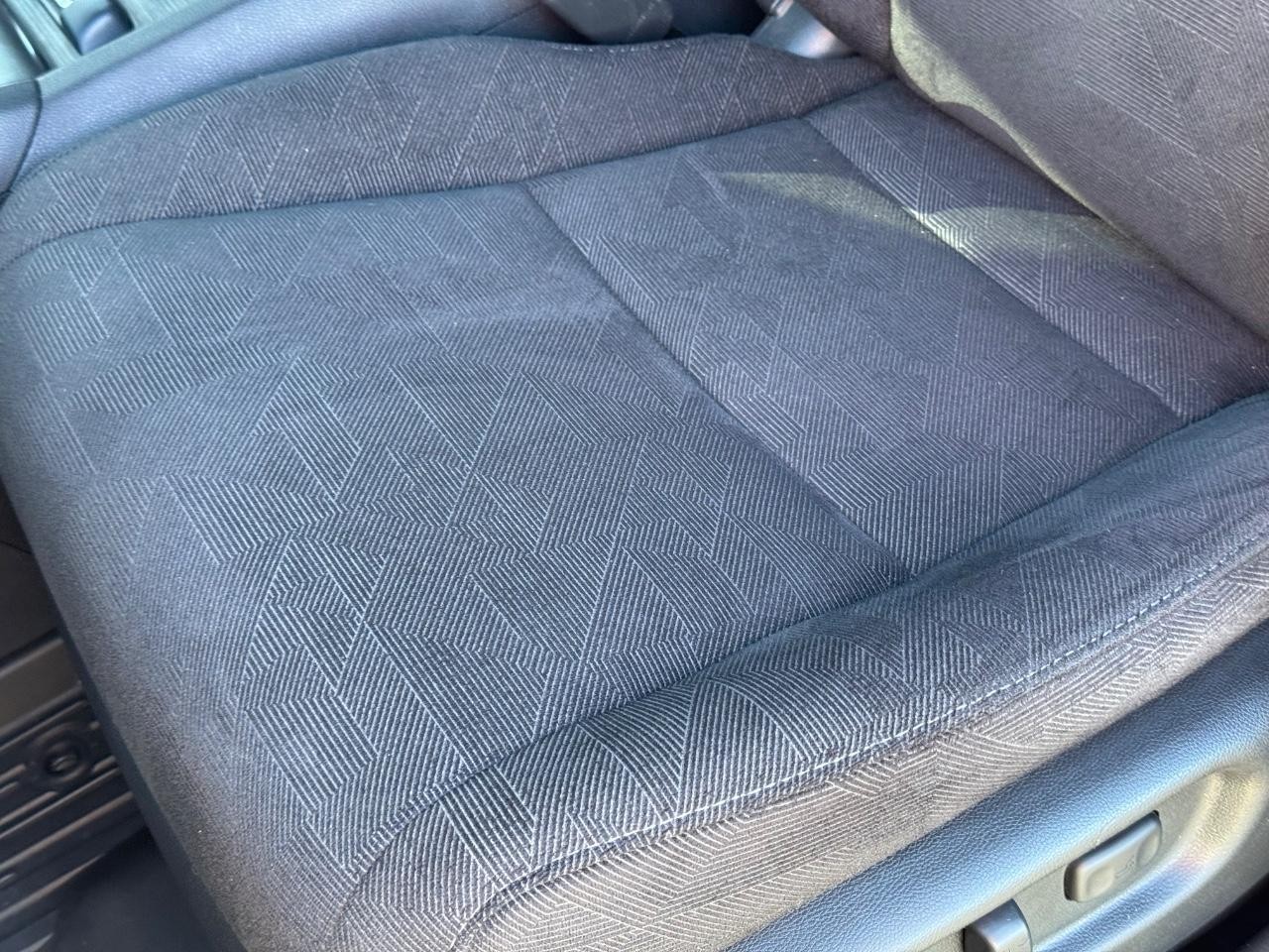 Honda Pilot Vehicle Full-screen Gallery Image 26