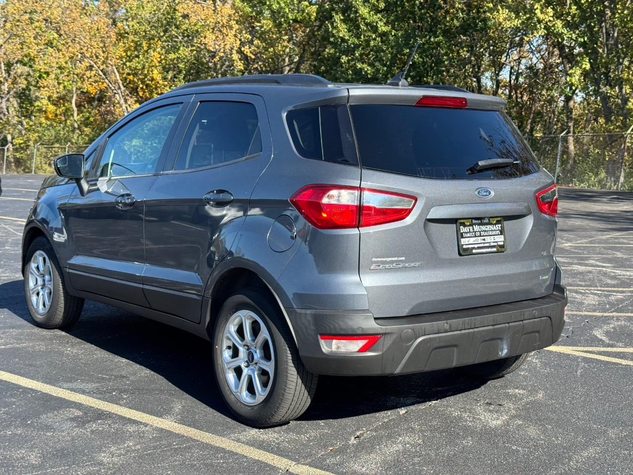 Ford EcoSport Vehicle Full-screen Gallery Image 05