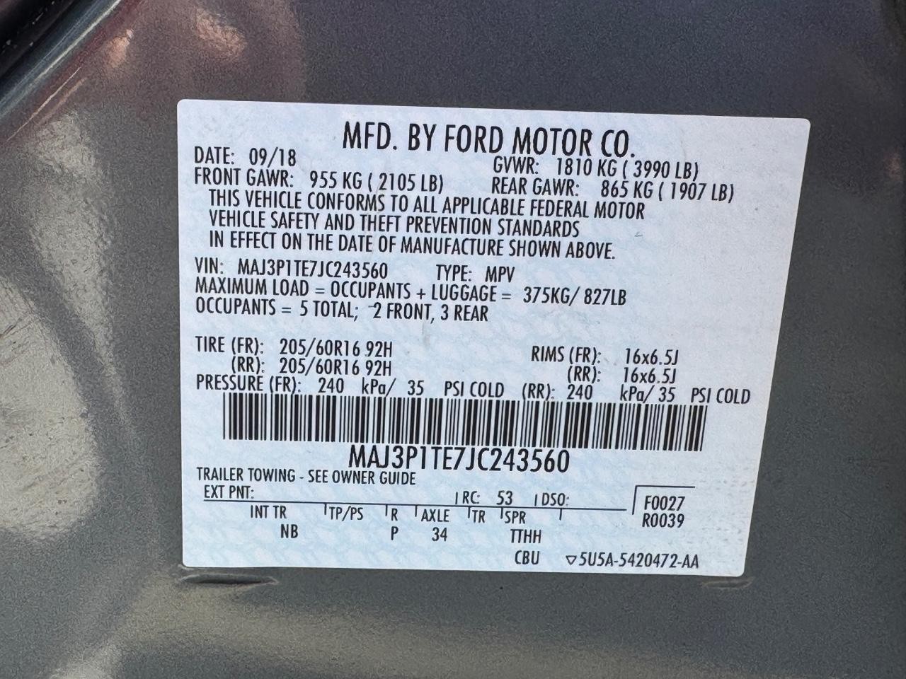 Ford EcoSport Vehicle Full-screen Gallery Image 26