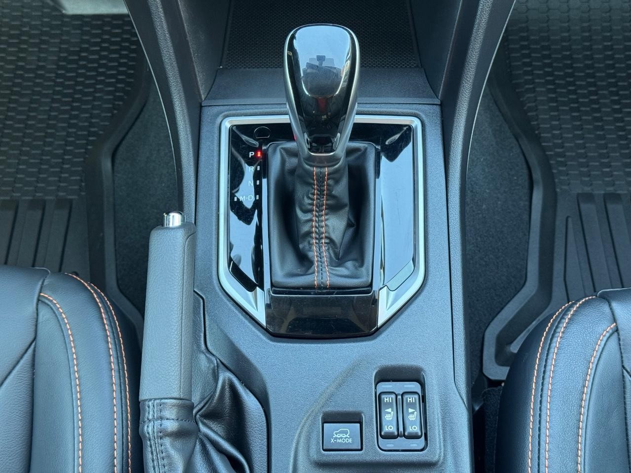 Subaru Crosstrek Vehicle Full-screen Gallery Image 15