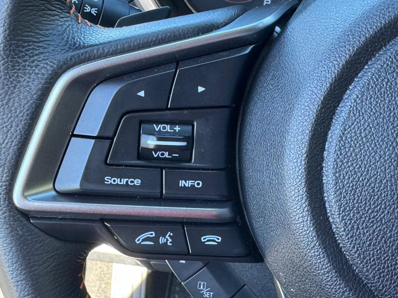 Subaru Crosstrek Vehicle Full-screen Gallery Image 20