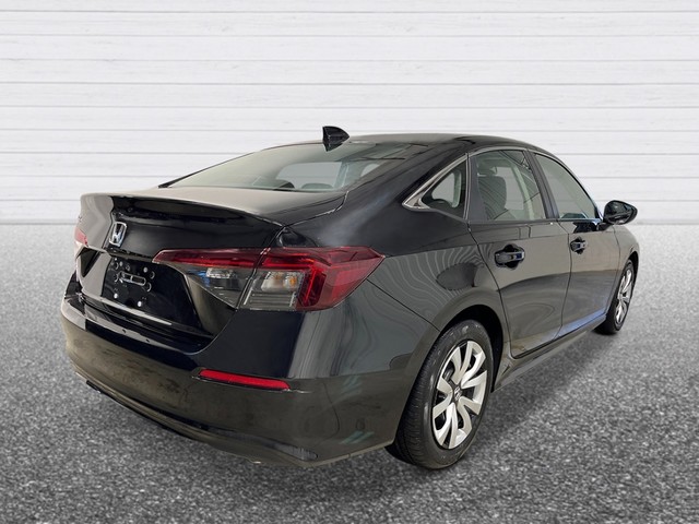 Honda Civic Sedan Vehicle Full-screen Gallery Image 06