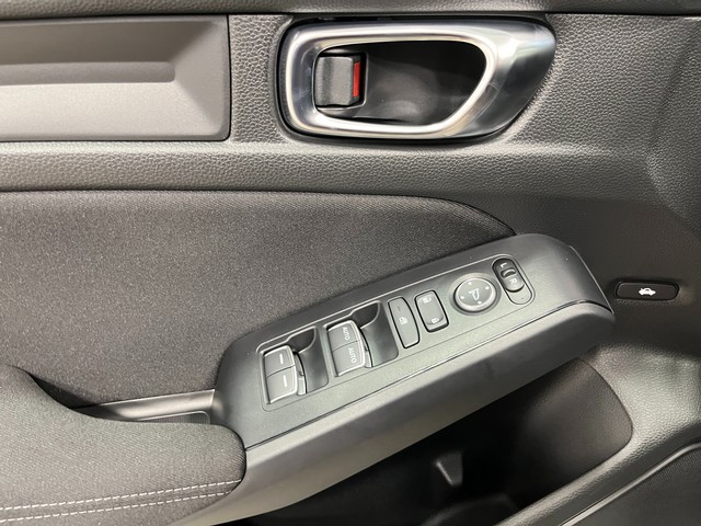 Honda Civic Sedan Vehicle Full-screen Gallery Image 13